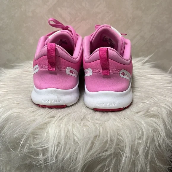 Pink Nike Flex - Picture 2 of 7